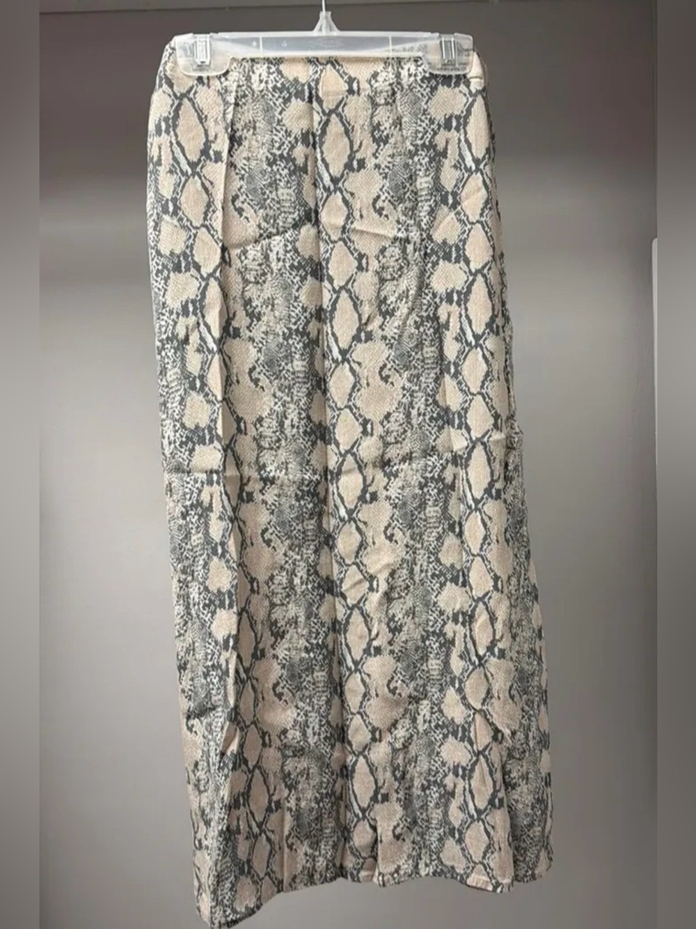 American Eagle Outfitters Cream & Gray Snake-Print Maxi Skirt